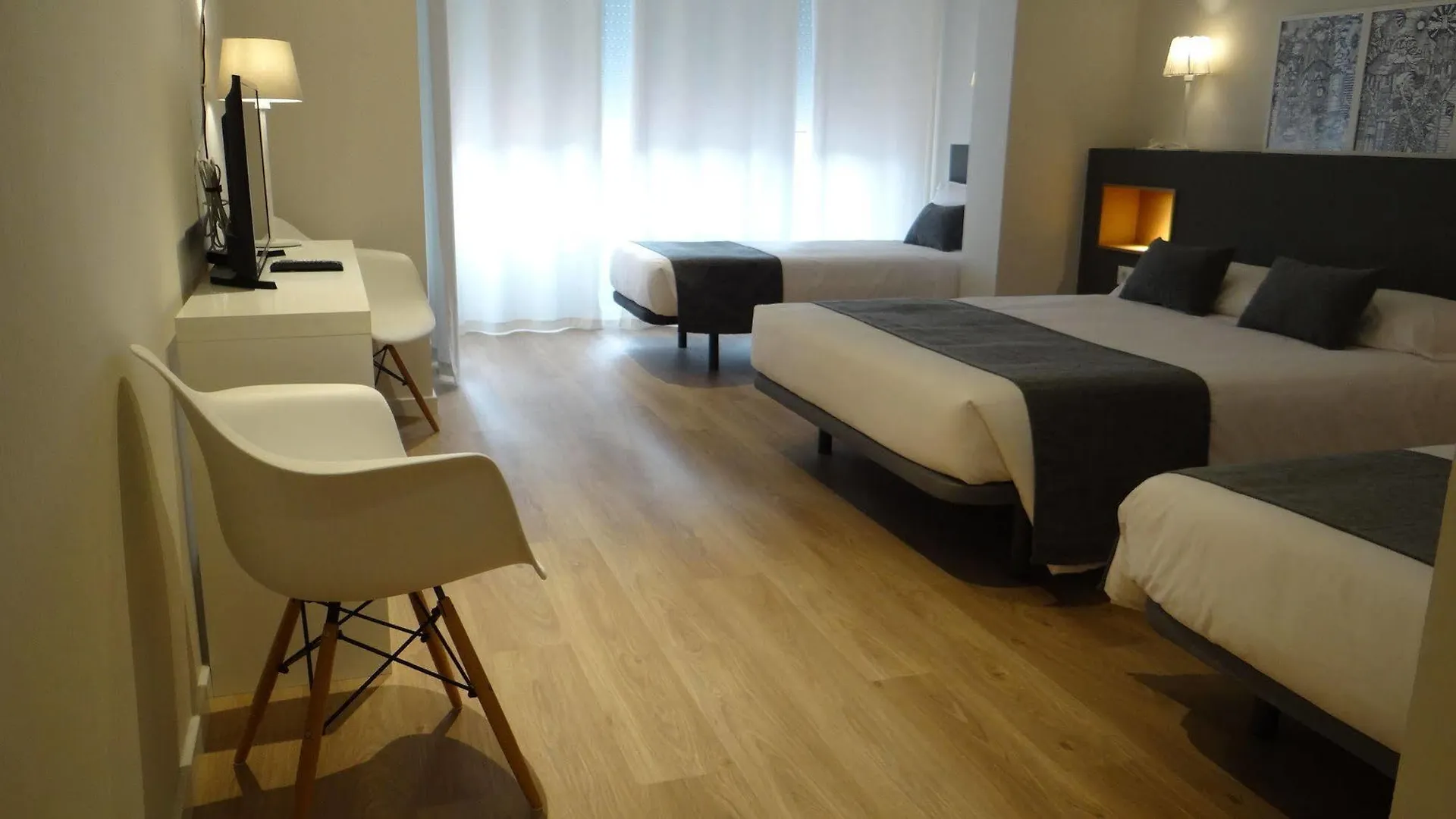 Hostal El Ninot Barcelona Espanha
