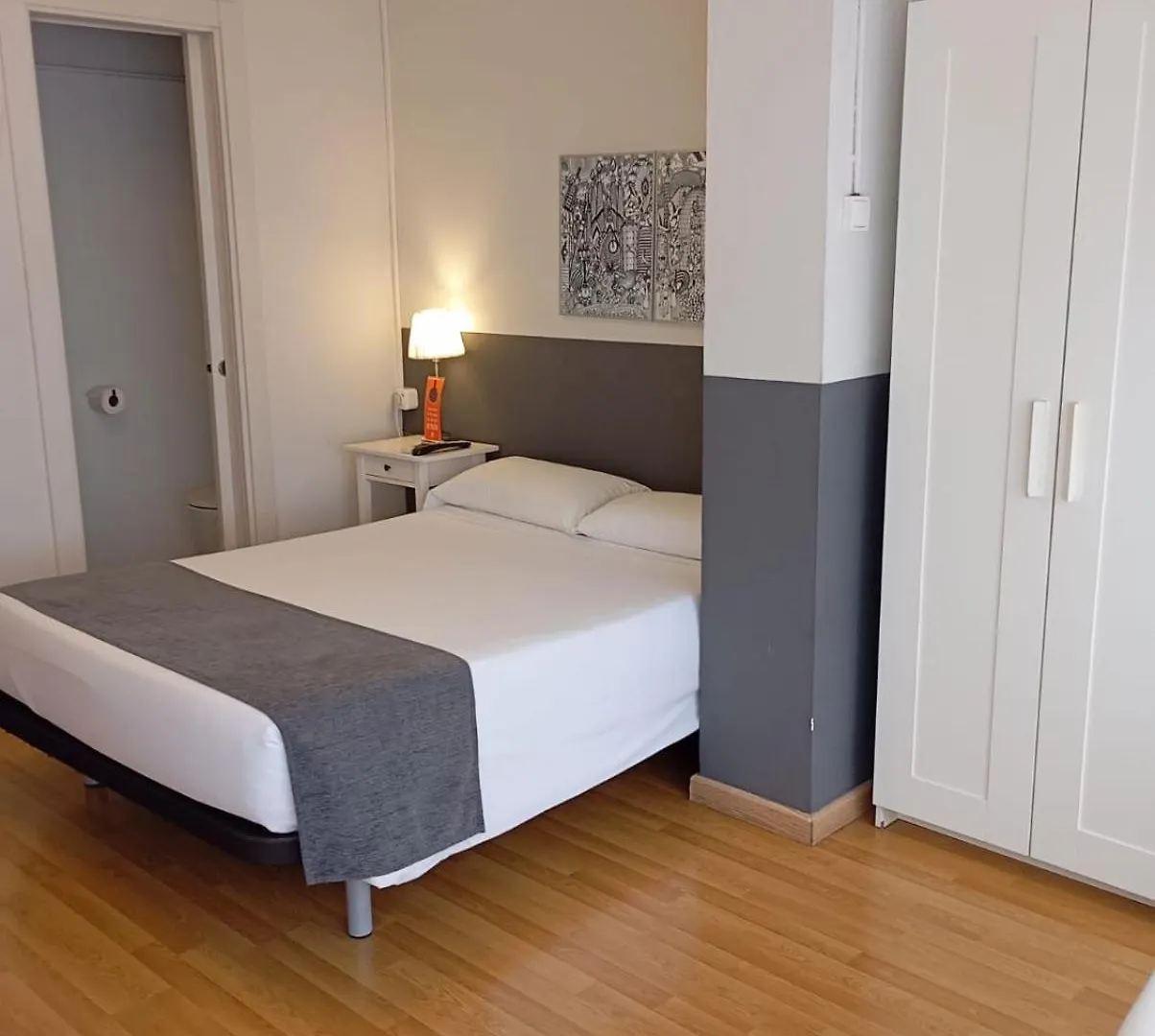Hostal El Ninot Барселона