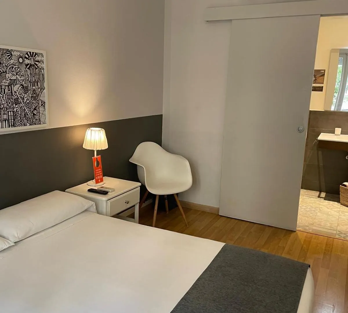 Hostal El Ninot Barcelona 0*,