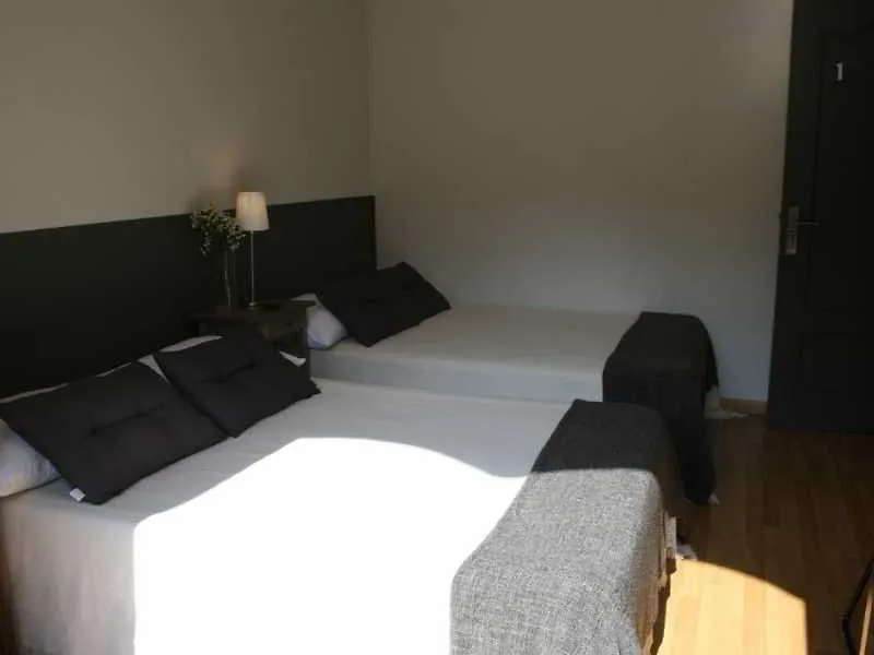 Hostal El Ninot Барселона 2*,  Испания