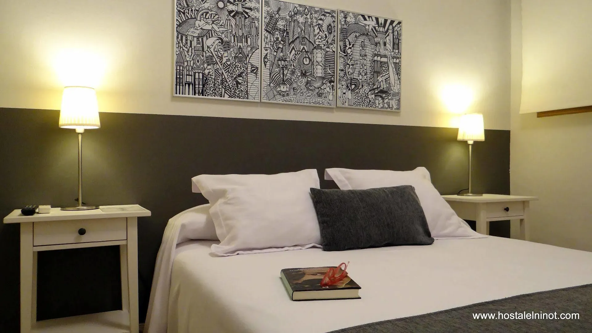 Hostal El Ninot Barcelona Guest house