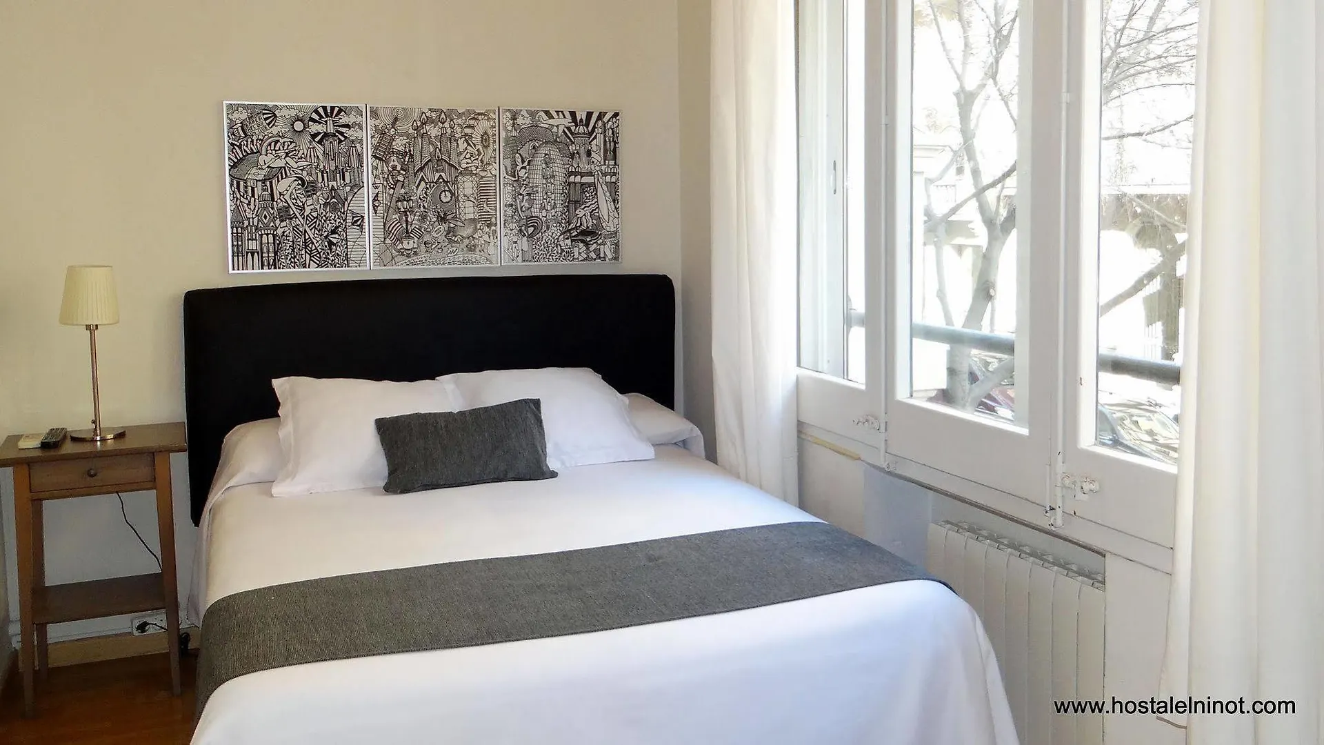 Hostel Hostal El Ninot Barcelona Spain