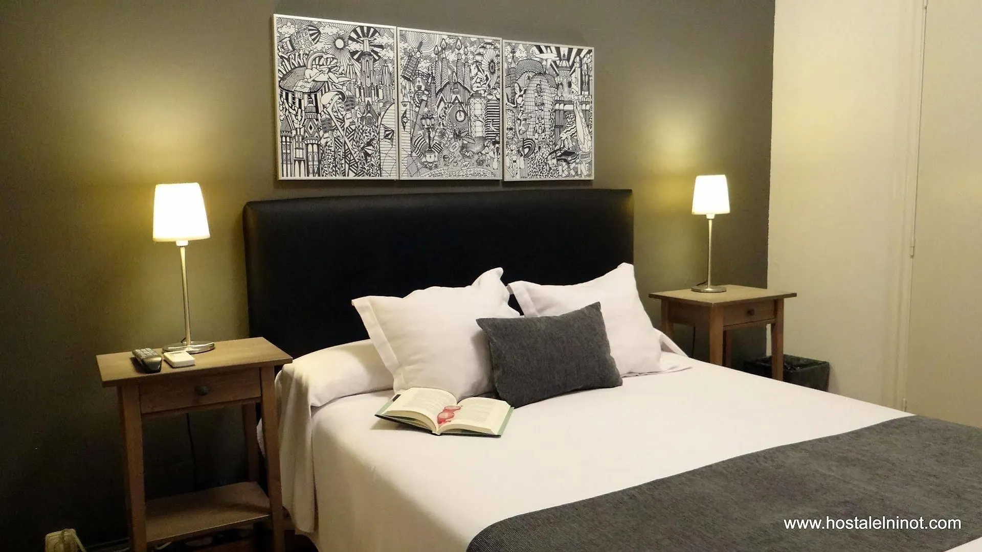 Hostal El Ninot Барселона Гостевой дом